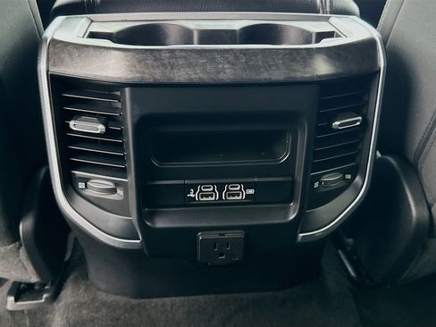 Used 2020 RAM 1500 Big Horn AWD/4WD image 16