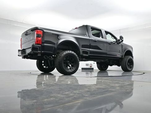New 2025 Ford F250 XLT w/ Black Appearance Package image 30