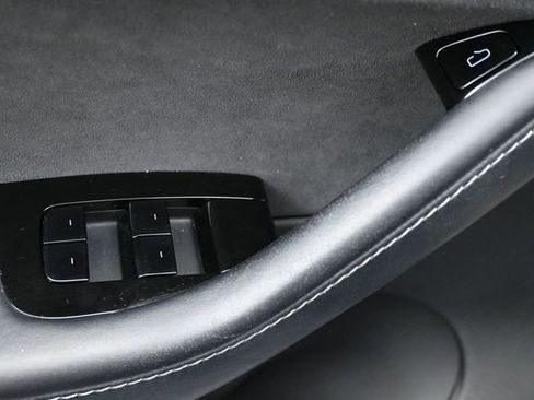 Used 2020 Tesla Model Y Performance AWD/4WD image 14