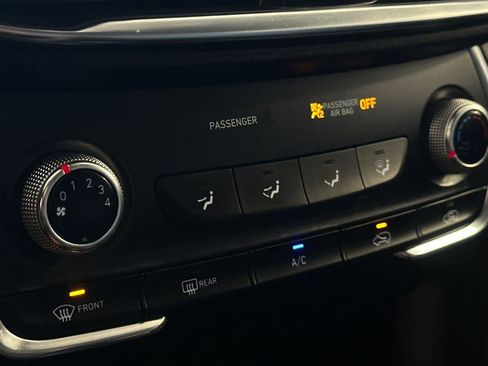 Used 2019 Hyundai Santa Fe SE FWD image 23