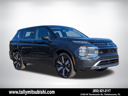 New 2026 Mitsubishi Outlander SE image 1