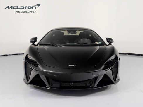Used 2023 McLaren Artura RWD image 8