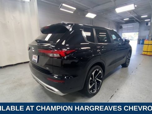 Used 2024 Mitsubishi Outlander SE AWD/4WD image 10