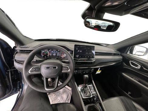 New 2026 Jeep Compass Latitude AWD/4WD image 19