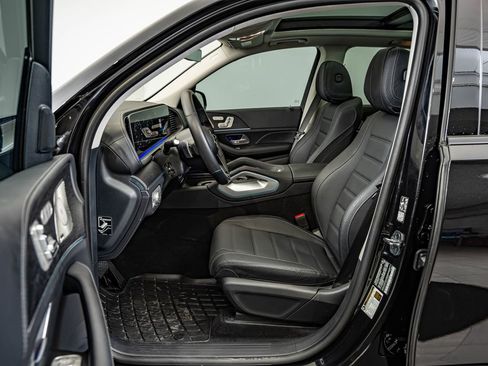 Certified 2025 Mercedes-Benz GLE 580 4MATIC image 34