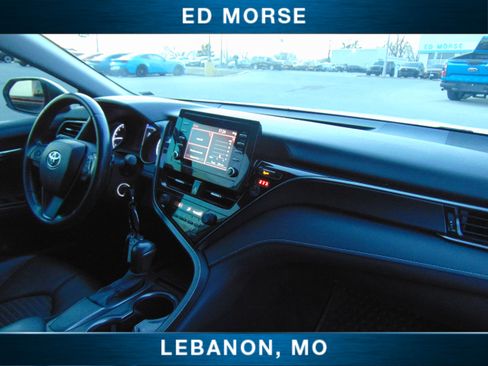 Used 2021 Toyota Camry SE image 15