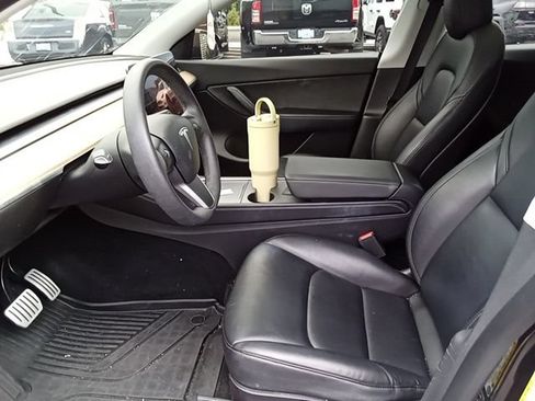 Used 2022 Tesla Model Y Performance AWD/4WD image 5