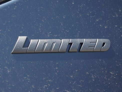 Used 2024 Toyota Tundra Limited AWD/4WD image 19