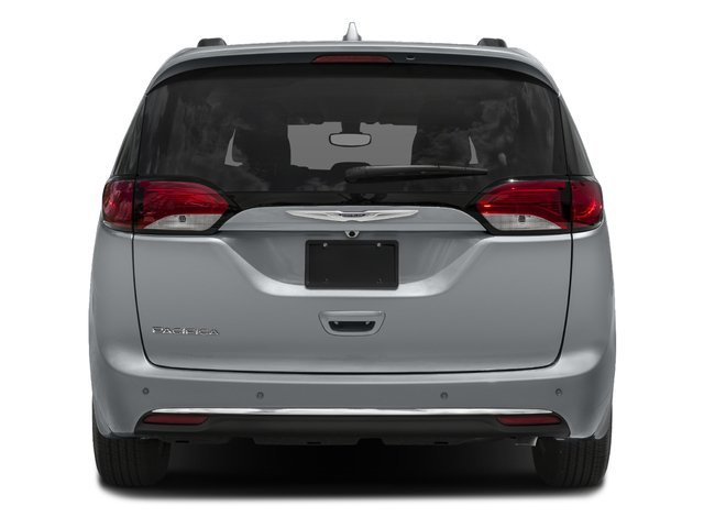 Used 2017 Chrysler Pacifica Touring-L Plus w/ Advanced Safetytec Group FWD image 8