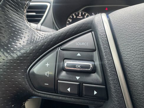 Used 2018 Nissan Maxima Platinum image 15