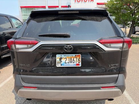 Used 2022 Toyota RAV4 Limited w/ Limited Grade Weather Package AWD/4WD image 6