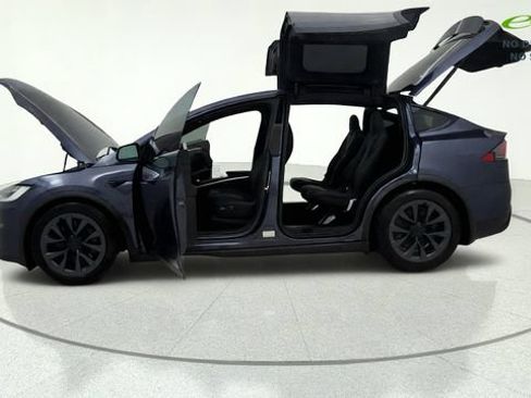 Used 2022 Tesla Model X AWD/4WD image 17