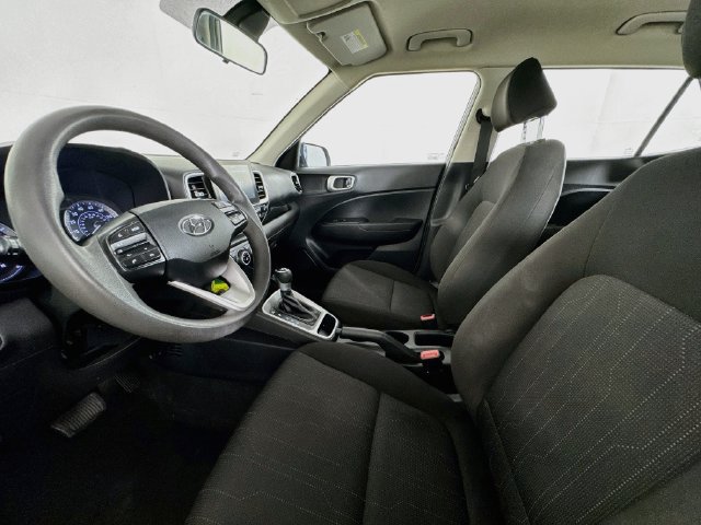 Used 2020 Hyundai Venue SE FWD image 18