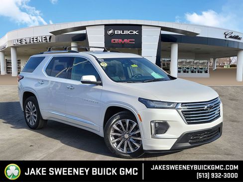 Used 2022 Chevrolet Traverse Premier w/ LPO, Floor Liner Package image 1