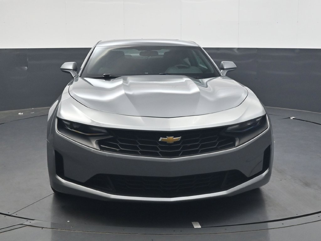 Used 2023 Chevrolet Camaro LT RWD image 9