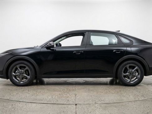 Used 2025 Kia K4 FWD image 5