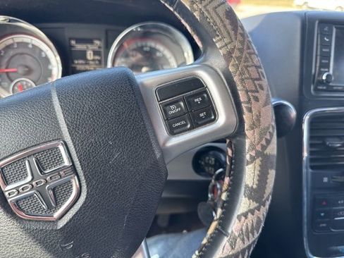Used 2016 Dodge Grand Caravan R/T FWD image 20