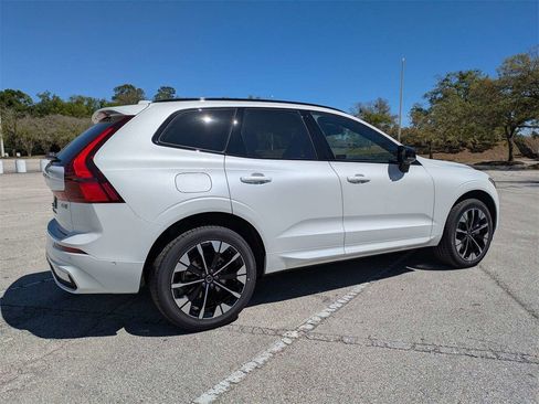 New 2026 Volvo XC60 B5 Plus w/ Protection Package Premier image 6