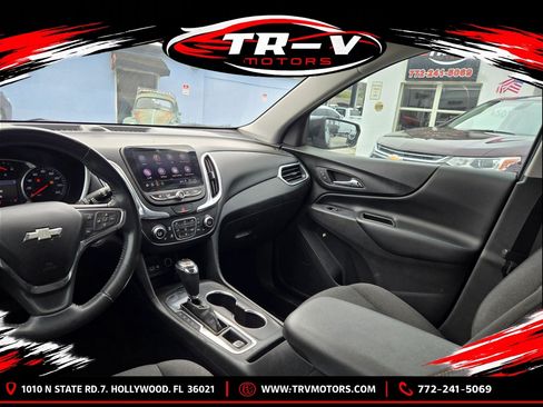Used 2019 Chevrolet Equinox LT FWD image 18