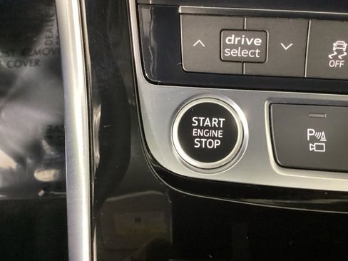 Certified 2023 Audi Q8 Premium Plus w/ Premium Plus Package image 28