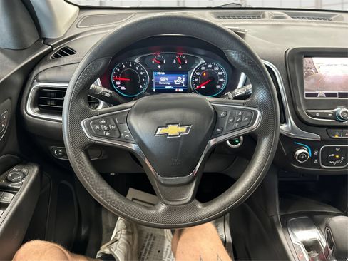 Used 2023 Chevrolet Equinox LT FWD image 16