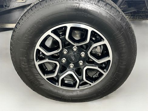 Used 2022 Ford F150 XLT w/ Equipment Group 302A High AWD/4WD image 11