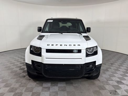 Used 2025 Land Rover Defender 90 X-Dynamic SE AWD/4WD image 5