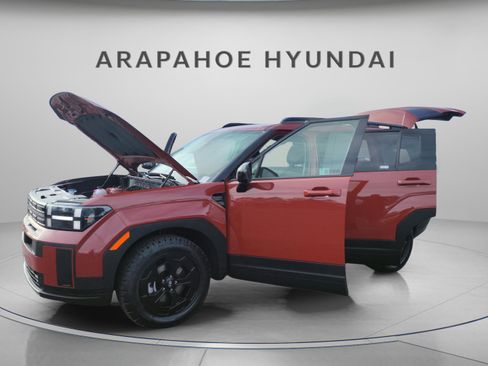 Used 2025 Hyundai Santa Fe XRT image 2