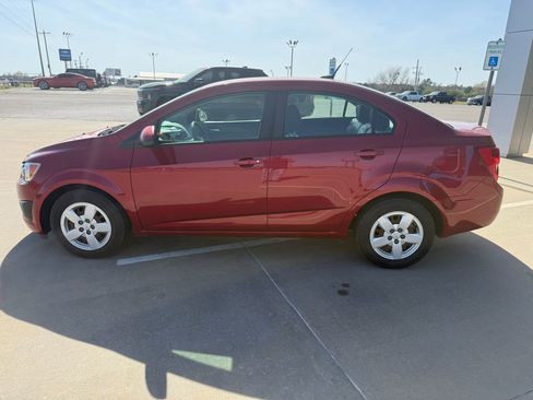 Used 2014 Chevrolet Sonic LS image 3