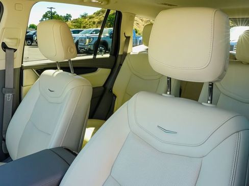 Certified 2024 Cadillac XT6 Premium Luxury w/ Technology Package AWD/4WD image 14