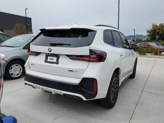 Used 2025 BMW X1 xDrive28i w/ M Sport Package AWD/4WD image 2