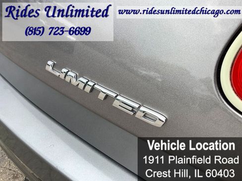 Used 2011 Ford Taurus Limited FWD image 34