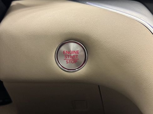 Used 2025 Acura TLX w/ Technology Package image 31