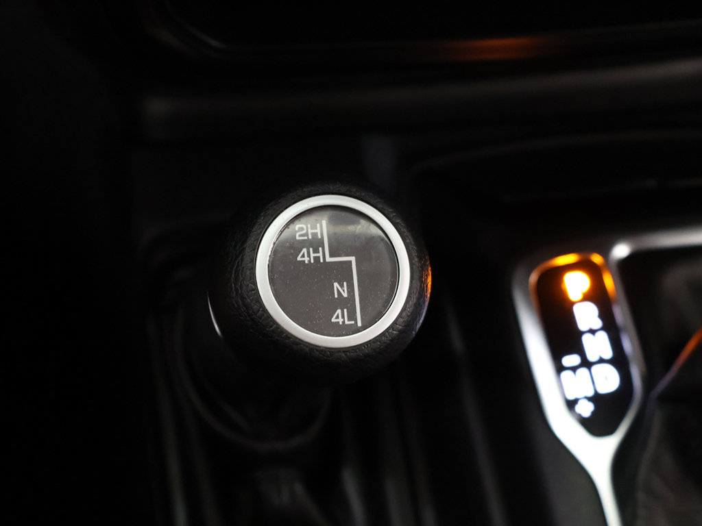 Used 2022 Jeep Wrangler Sport AWD/4WD image 41