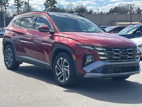 Certified 2025 Hyundai Tucson Limited image 42