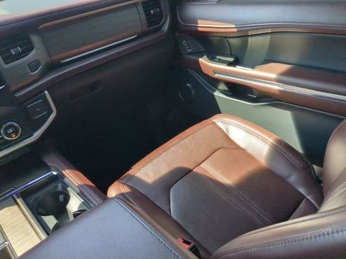 Used 2022 Ford Expedition Max Limited RWD image 19