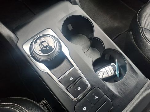 Certified 2022 Ford Escape SEL AWD/4WD image 22