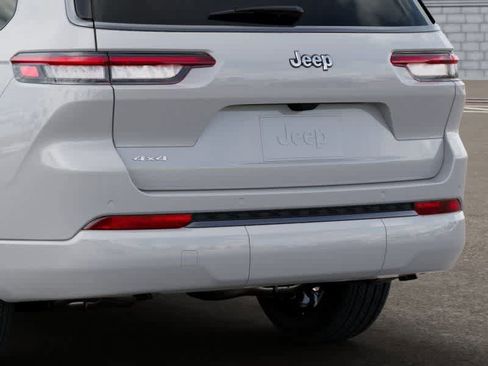 New 2026 Jeep Grand Cherokee L Limited image 13