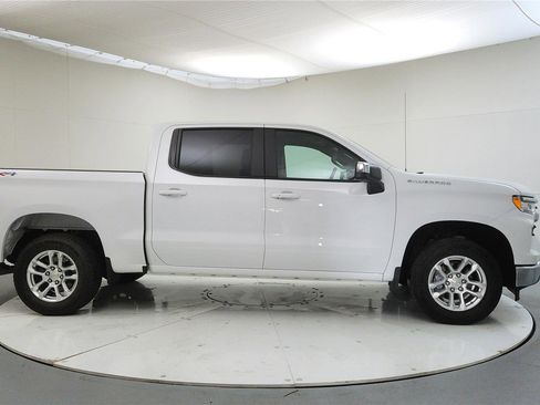 Used 2023 Chevrolet Silverado 1500 LT image 9