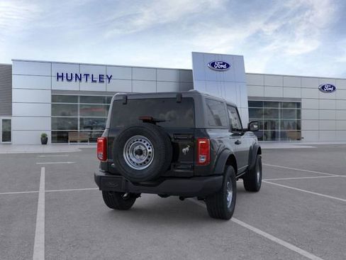 New 2025 Ford Bronco Base image 8