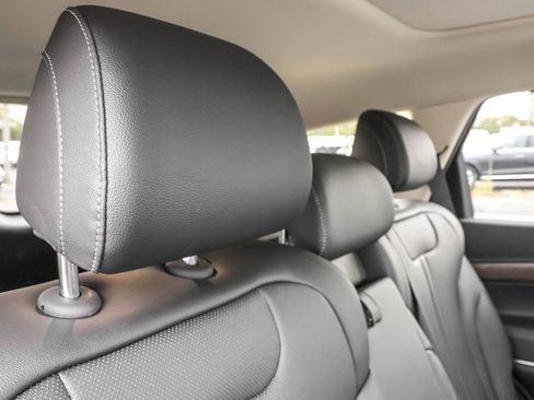 Used 2025 Genesis GV80 2.5T Select image 34