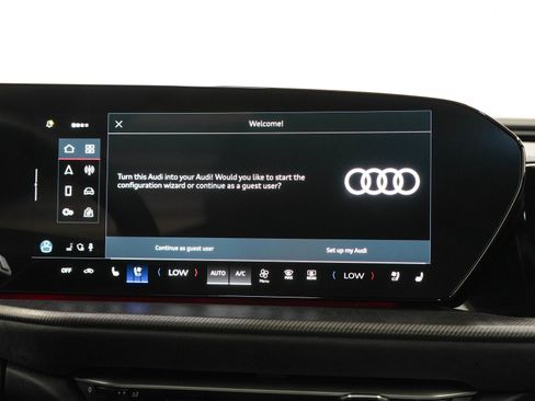 Used 2025 Audi SQ5 Prestige AWD/4WD image 19