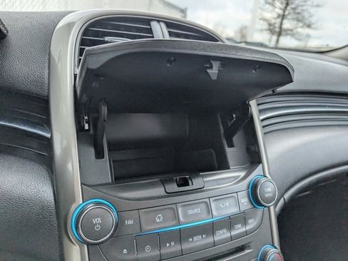 Used 2013 Chevrolet Malibu LT image 18