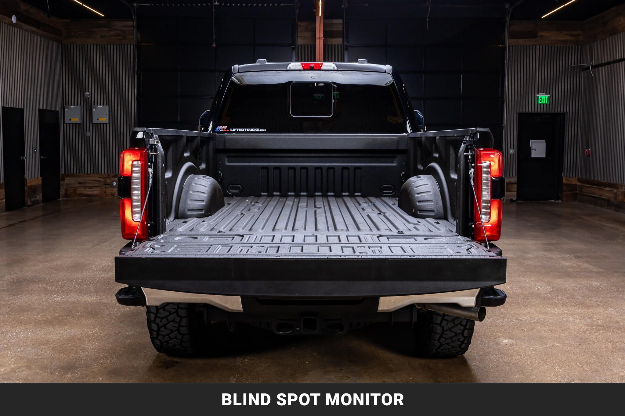 Used 2026 Ford F250 Lariat w/ Tremor Off-Road Package AWD/4WD image 9