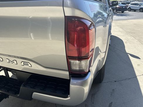 Used 2023 Toyota Tacoma SR5 w/ Technology Package AWD/4WD image 38