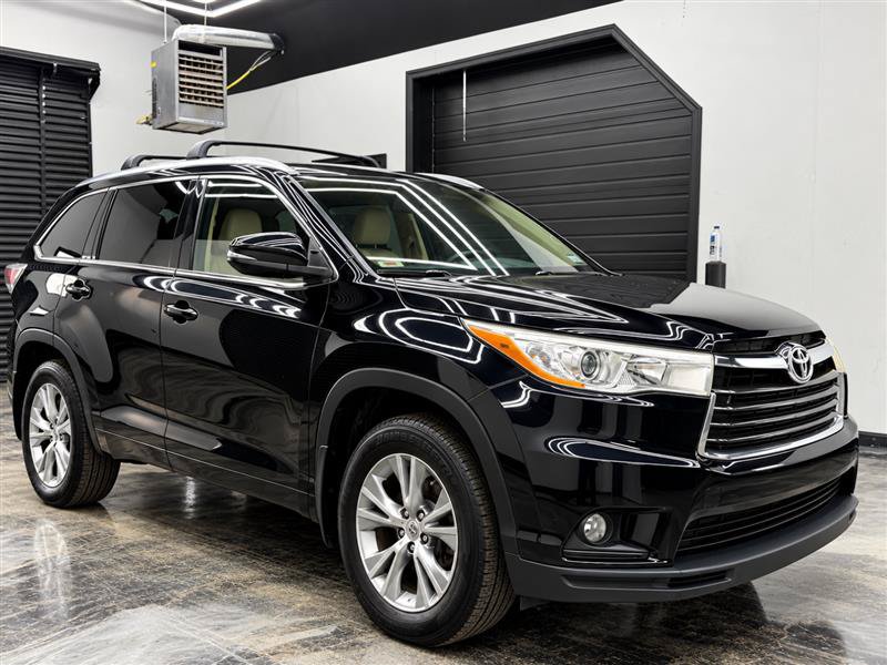 Used 2014 Toyota Highlander XLE AWD/4WD image 6