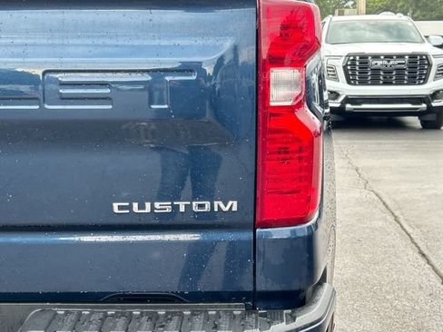 Used 2022 Chevrolet Silverado 1500 Custom AWD/4WD image 9