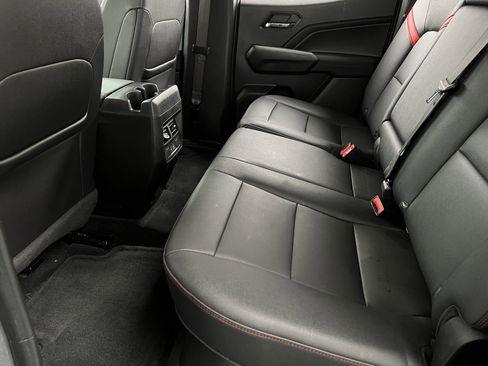 Used 2023 Chevrolet Colorado Z71 w/ Z71 Convenience Package 2 image 16