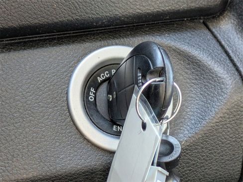 Used 2024 RAM 1500 Classic SLT image 31