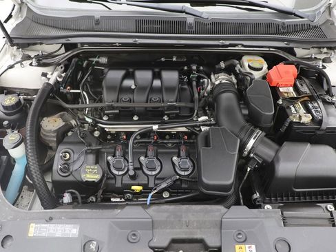 Used 2013 Ford Taurus SEL image 26